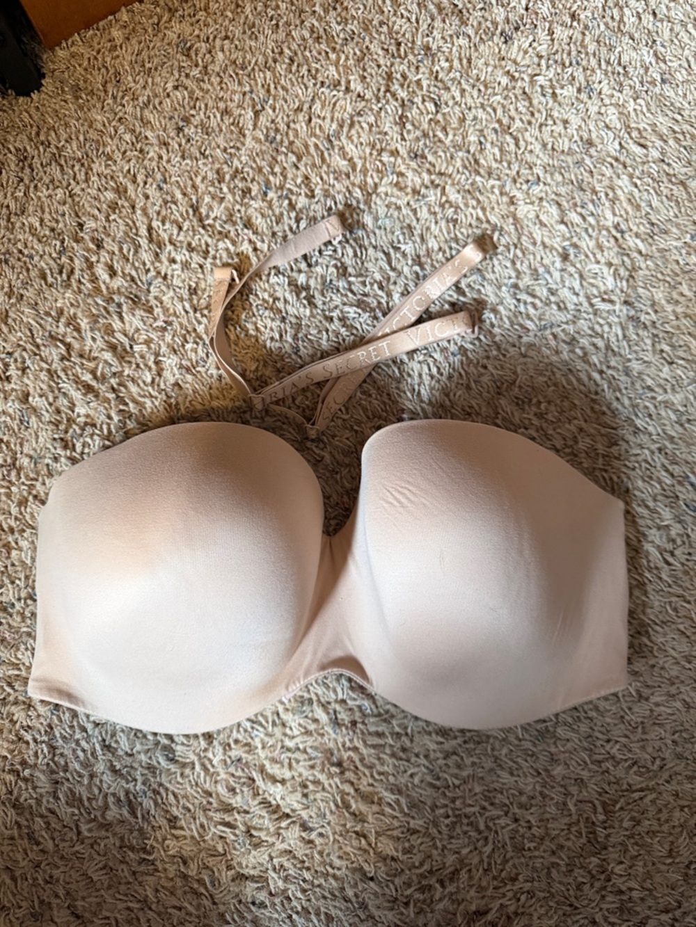 Victoria's Secret Strapless Smooth Nude/Blush Convertible Bra